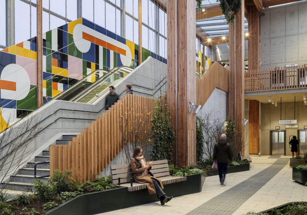 Brent Cross Town metro